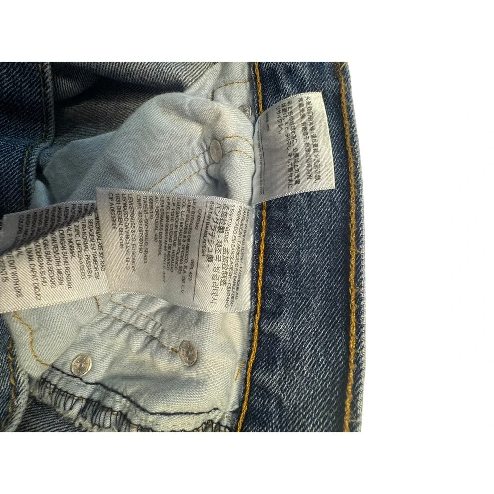 Levi's 550 Relaxed Fit Jeans Men's 38x30 Light Wash Blue Denim Blank Red‎ Tab